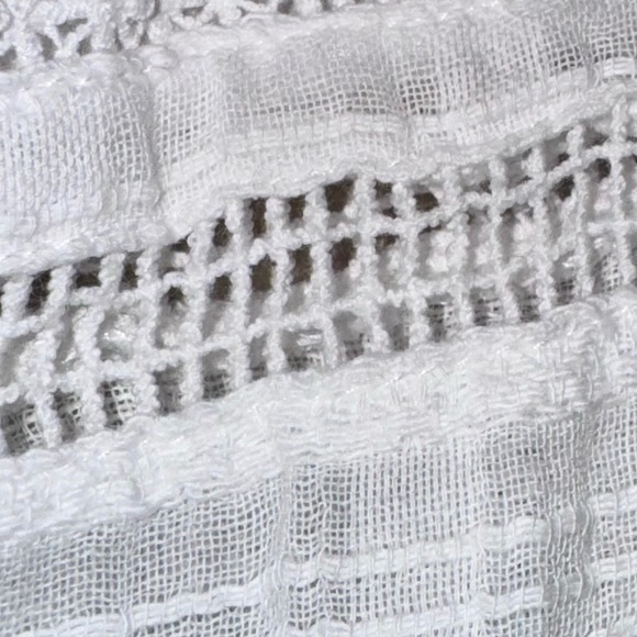 BB DAKOTA  boutique white gauze off shoulder romper women’s size medium - Picture 9 of 17